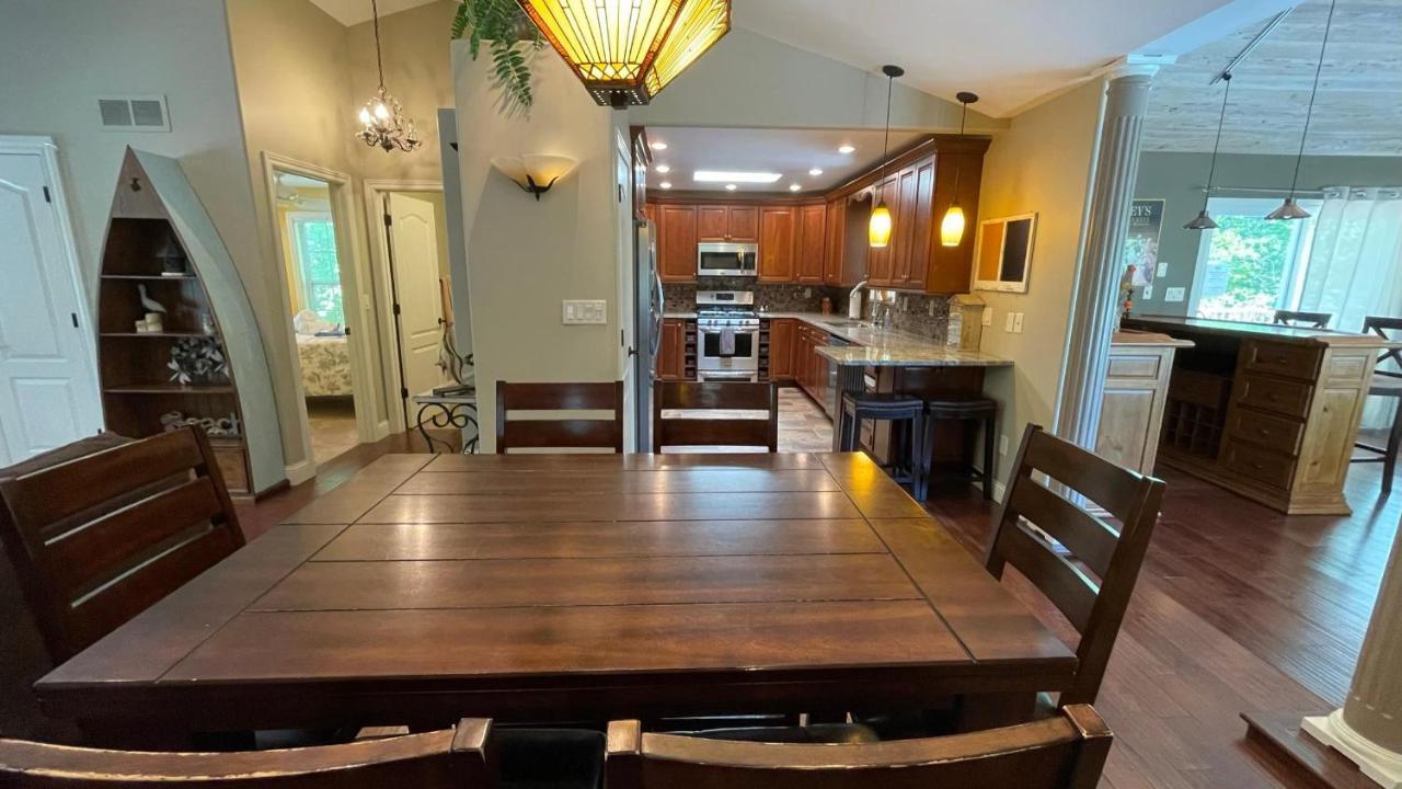 Great Escape Villa Ню Бъфало Екстериор снимка